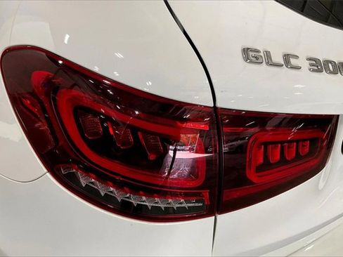 Used 2021 Mercedes-Benz GLC 300 4MATIC image 30
