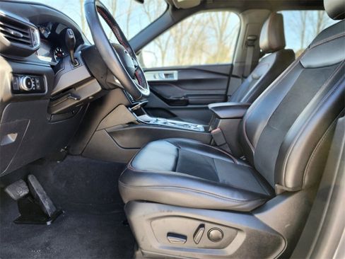 Certified 2022 Ford Explorer ST-Line w/ Class IV Trailer Tow Package image 20