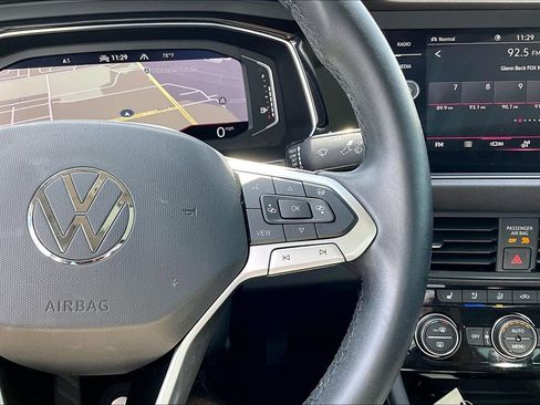 Certified 2022 Volkswagen Jetta SEL FWD image 25