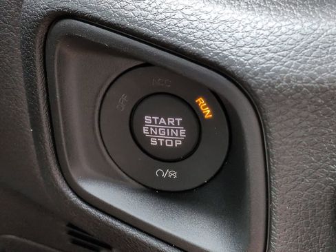 Used 2025 Jeep Wrangler Sport image 25