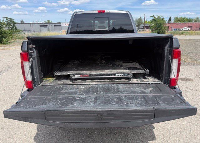 Used 2019 Ford F350 Platinum w/ Platinum Ultimate Package AWD/4WD image 17