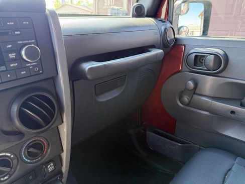 Used 2008 Jeep Wrangler X AWD/4WD image 16