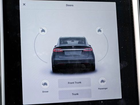 Used 2018 Tesla Model X 100D image 35