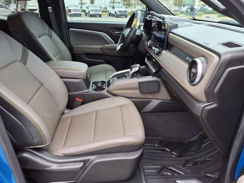 Used 2024 Chevrolet Colorado ZR2 w/ ZR2 Convenience Package III AWD/4WD image 12