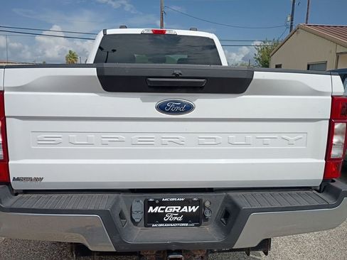 Used 2021 Ford F250 XLT AWD/4WD image 9