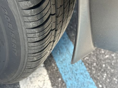 New 2025 Hyundai Venue SEL image 11