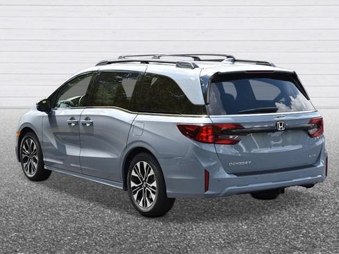 New 2026 Honda Odyssey Elite image 3