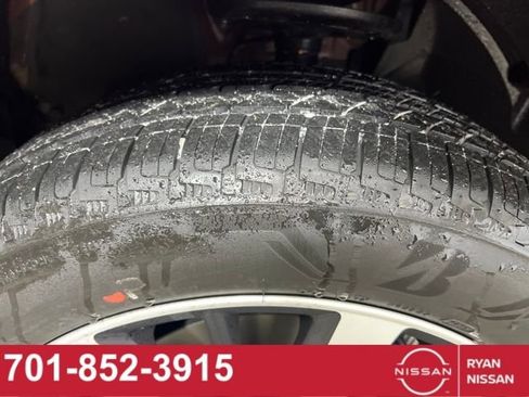 New 2025 Nissan Pathfinder Platinum image 14