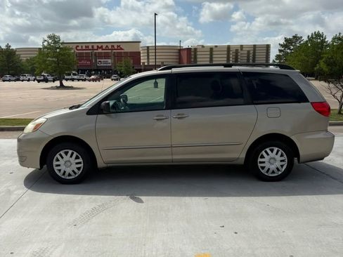 Used 2004 Toyota Sienna LE image 6