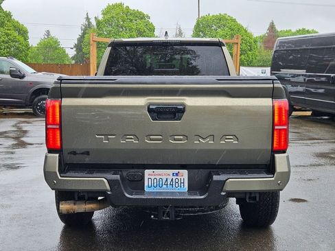 Used 2025 Toyota Tacoma TRD Off-Road w/ TRD Off Road Premium Package AWD/4WD image 6