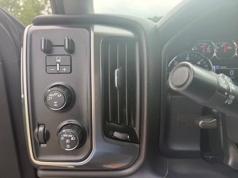 Used 2019 Chevrolet Silverado 1500 LT w/ All Star Edition AWD/4WD image 32