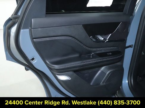 Used 2024 Lincoln Corsair AWD image 13