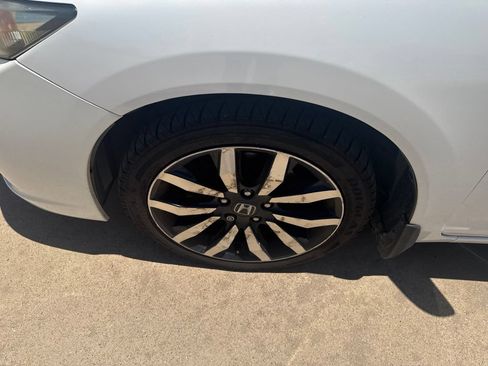 Used 2015 Honda Civic EX-L image 9