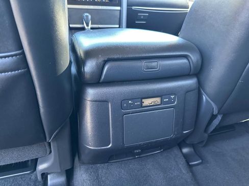 Used 2021 Nissan Armada SV image 21