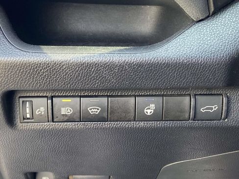 Used 2024 Toyota RAV4 XLE w/ Convenience Package AWD/4WD image 30