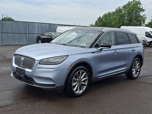 Used 2022 Lincoln Corsair AWD w/ Premium Package image 3