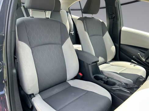 Used 2024 Toyota Corolla LE FWD image 28