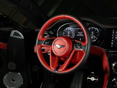 Used 2020 Bentley Continental GT image 40