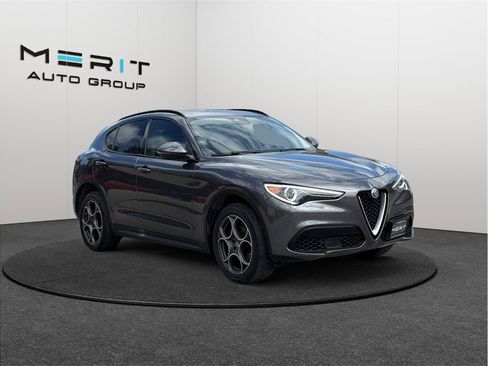 Used 2018 Alfa Romeo Stelvio Sport w/ Quick Order Package 22J Sport AWD/4WD image 1