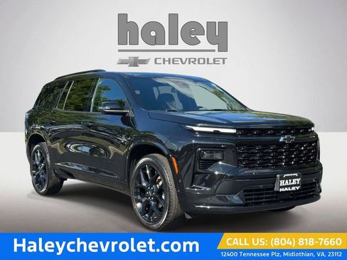 Used 2024 Chevrolet Traverse RS w/ LPO, Floor Liner Package AWD/4WD image 1