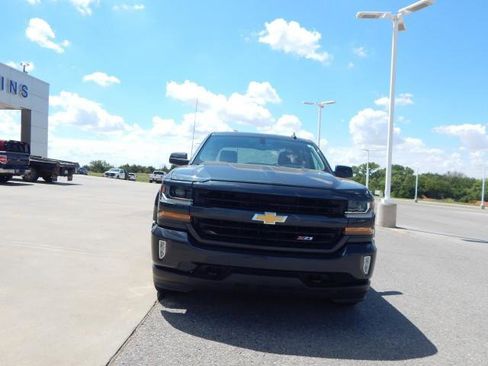 Used 2018 Chevrolet Silverado 1500 LT w/ All Star Edition image 2