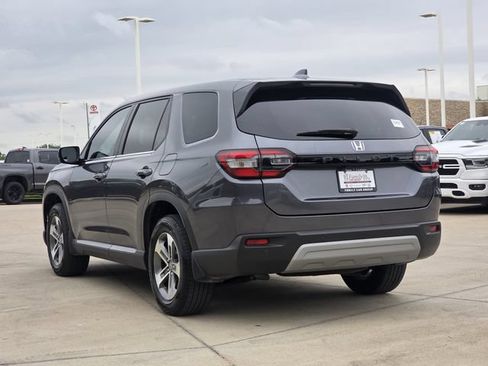 Used 2024 Honda Pilot EX-L image 3