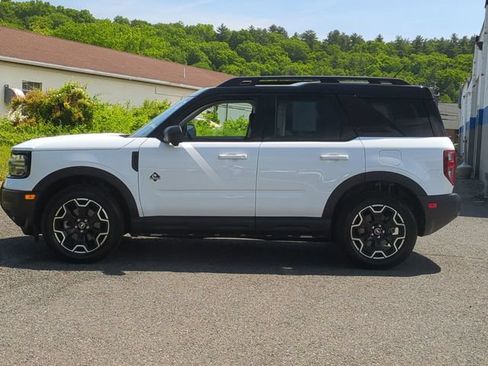 Used 2025 Ford Bronco Sport Outer Banks w/ Outer Banks Tech Package+ AWD/4WD image 9