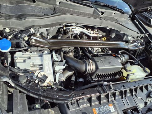 Used 2025 Ford Explorer Platinum w/ Ultimate Package image 37