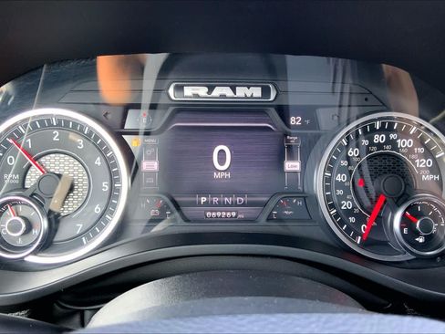 Used 2023 RAM 1500 Laramie AWD/4WD image 26