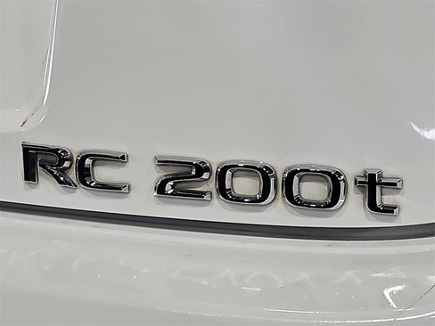 Used 2017 Lexus RC 200t F Sport image 13
