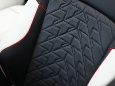 New 2026 Aston Martin Vanquish Convertible RWD image 6
