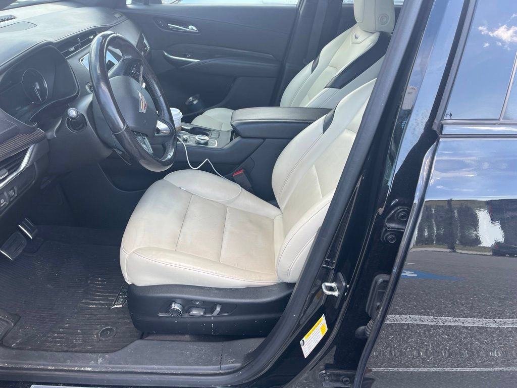 Used 2020 Cadillac XT4 Sport AWD/4WD image 6