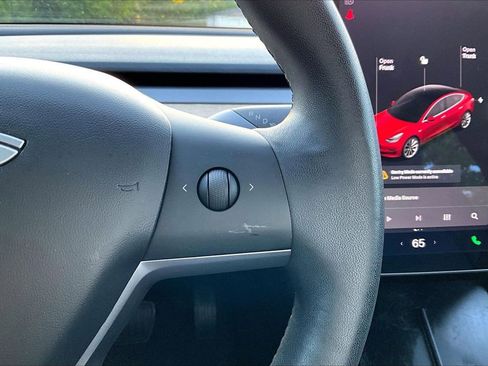 Used 2019 Tesla Model 3 Standard Range Plus RWD image 29