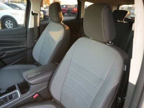 Used 2018 Ford Escape S image 10