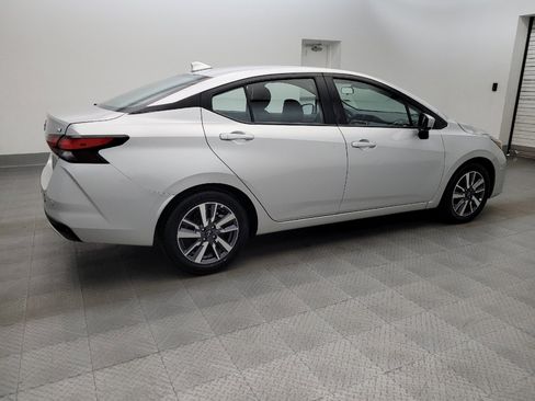 Used 2023 Nissan Versa SV FWD image 10