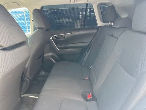 Used 2022 Toyota RAV4 LE FWD image 18