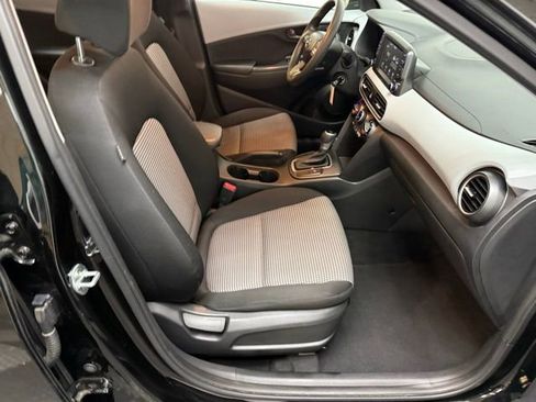 Used 2021 Hyundai Kona SE image 34