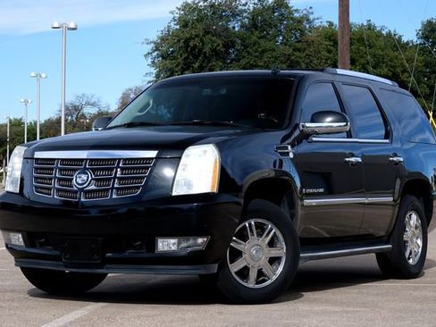 Used 2007 Cadillac Escalade 2WD w/ Information Package image 9