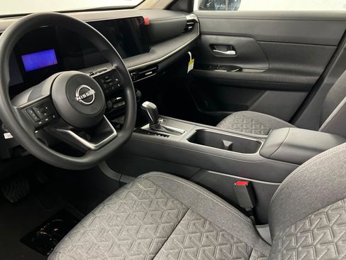 New 2026 Nissan Kicks SV image 15