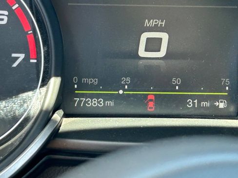 Used 2019 Alfa Romeo Stelvio Ti w/ Nero Edizione AWD/4WD image 28