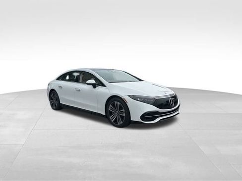 Used 2022 Mercedes-Benz EQS 450+ Sedan image 2