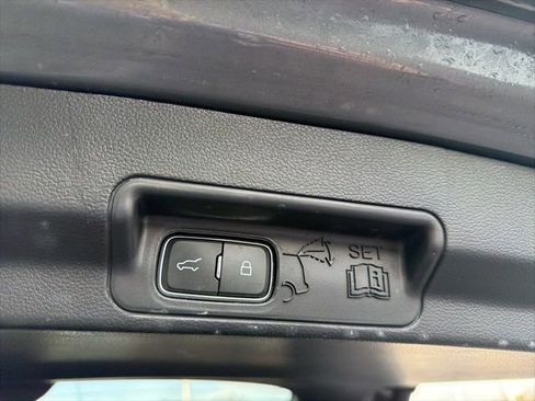 Used 2025 Ford Explorer ST image 9