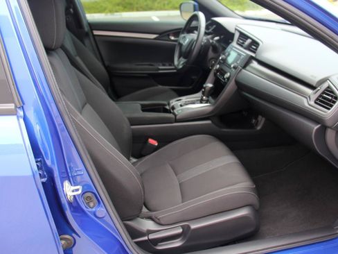 Used 2018 Honda Civic Sport image 24