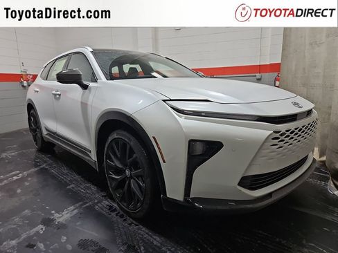 New 2025 Toyota Crown Signia image 1