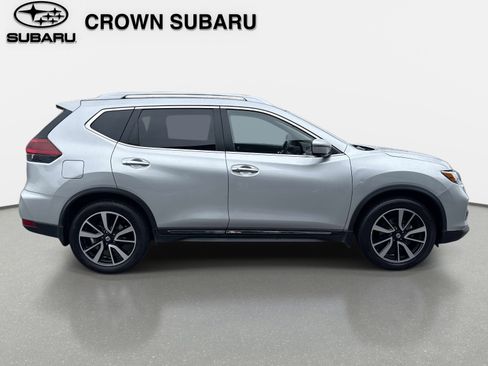 Used 2018 Nissan Rogue SL w/ Premium Package FWD image 3