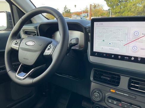 New 2025 Ford Maverick Lariat w/ Black Appearance Package image 47