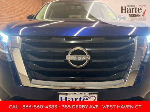 Certified 2023 Nissan Pathfinder SL image 40