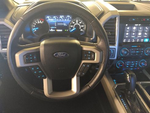 Used 2017 Ford F150 Lariat RWD image 22