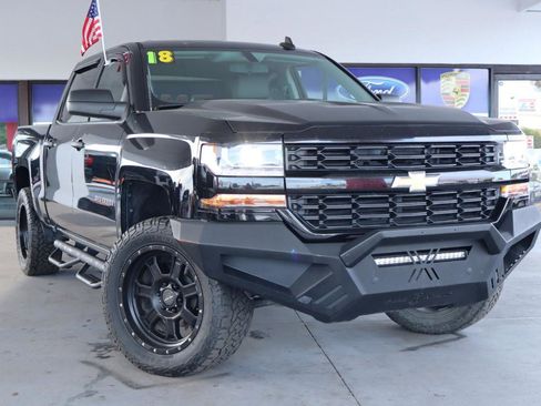 Used 2018 Chevrolet Silverado 1500 Custom w/ Custom Value Package AWD/4WD image 2