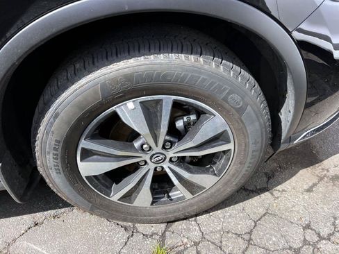 Used 2023 Nissan Murano S AWD/4WD image 6